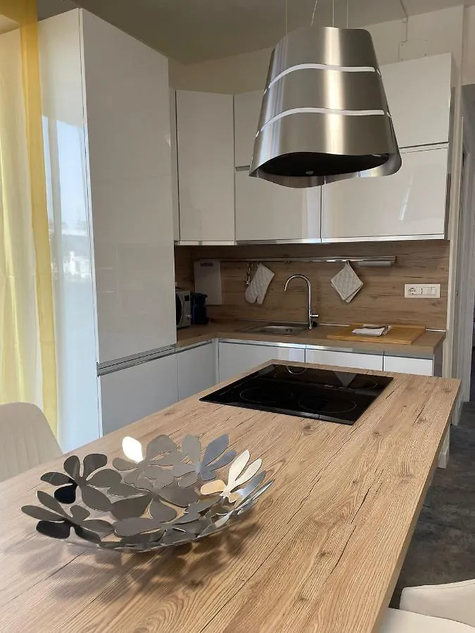 Magic Apartments Bardolino 0*,  Italy